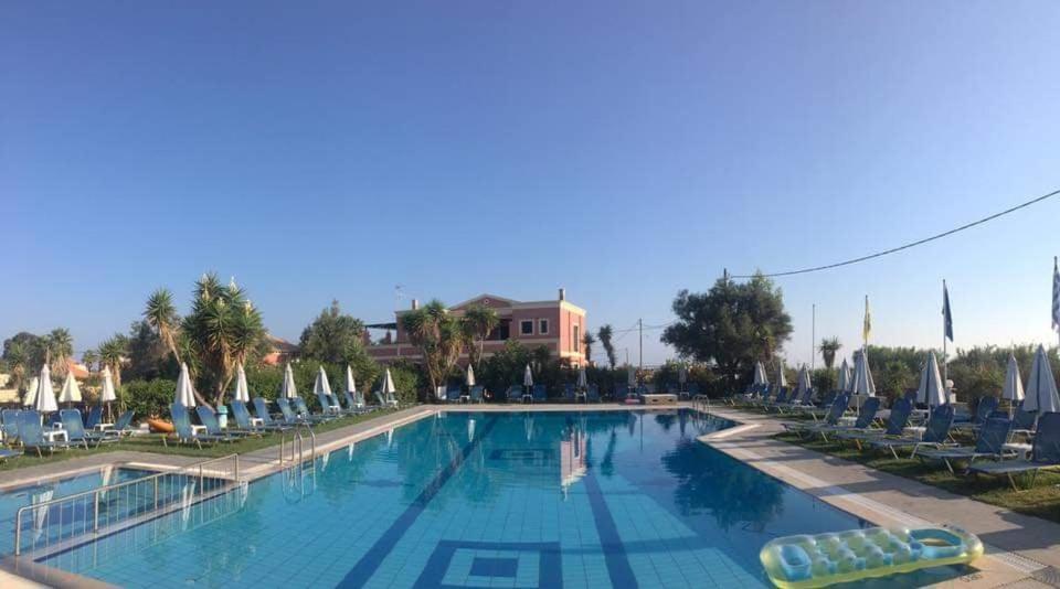 סידריון Monika Hotel Sidari מראה חיצוני תמונה